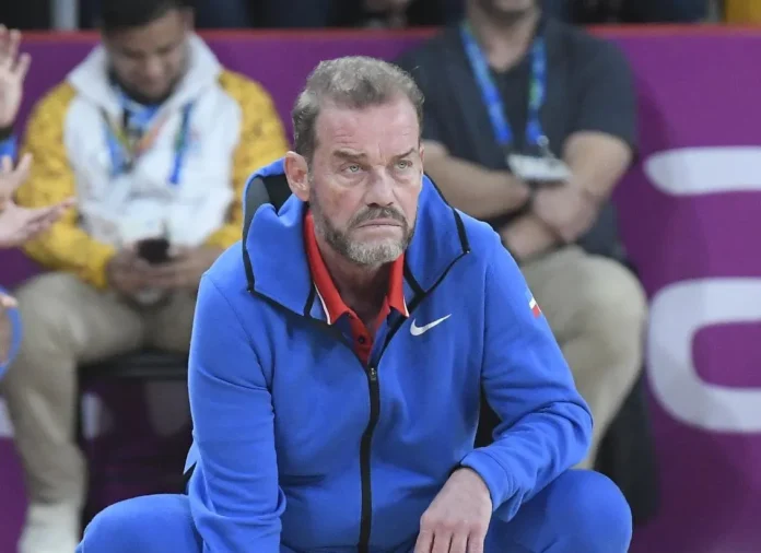 Néstor García triste tras descenso de Gran Canaria