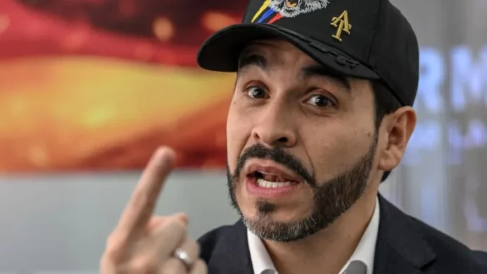 Abelardo de la Espriella celebra 10 millones de votos
