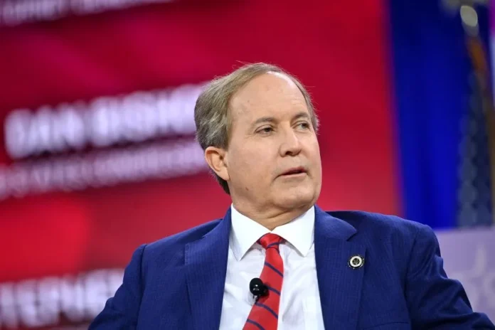 Ken Paxton celebra victoria en primarias republicanas.