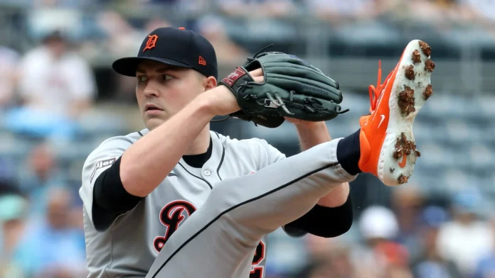Tarik Skubal lanza en bullpen tras cirugía