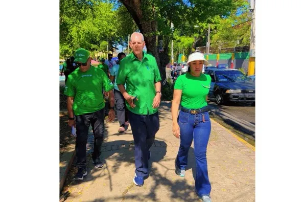 Fuerza del Pueblo afilia en Santo Domingo Este