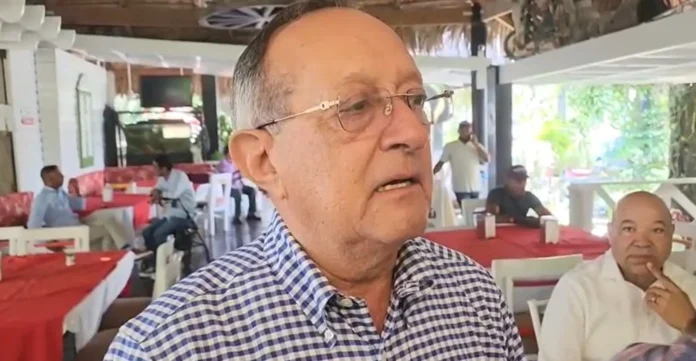 Exministro Ángel Estévez niega explotación Santo Cerro.