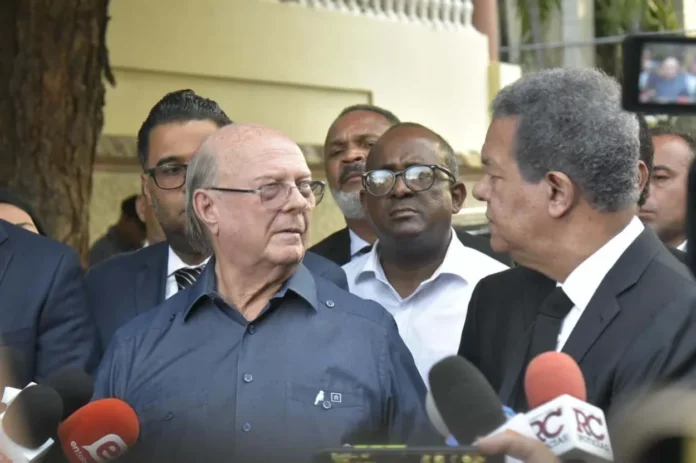 Carolina Mejía busca cambiar la política dominicana.