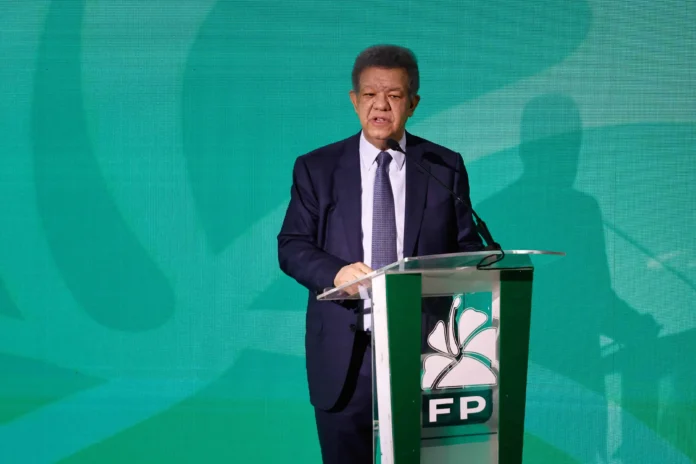 Leonel Fernández alerta sobre fondos a partidos.