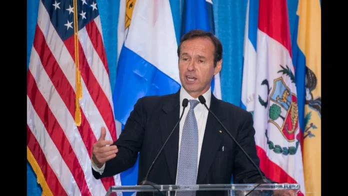 Quiroga apoya a De la Espriella en Colombia.