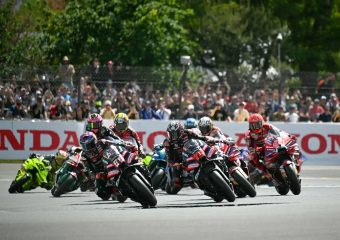 Marc Márquez con fractura en pie derecho