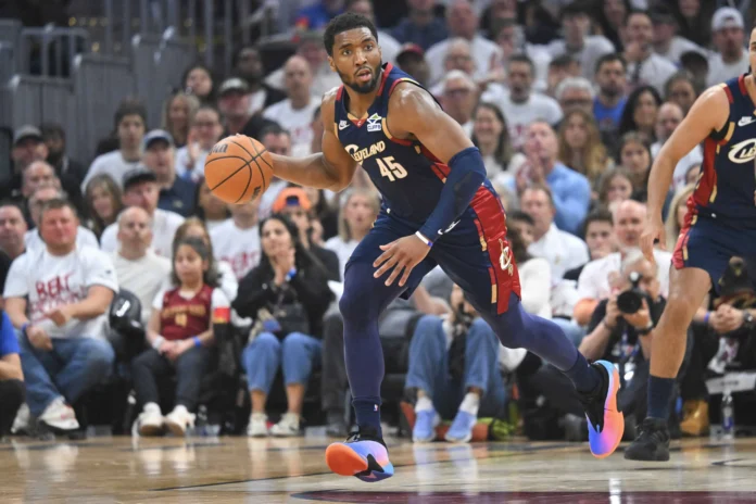 Cleveland Cavaliers celebran victoria sobre Pistons.