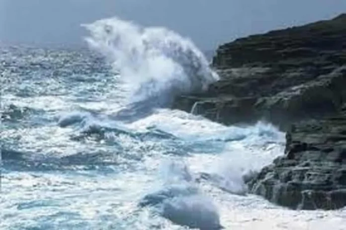 Vientos fuertes y mar peligroso en costas.