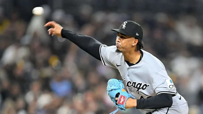 Osvaldo Bidó en acción en la MLB.