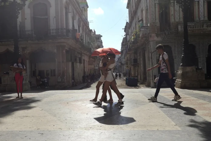 Estados Unidos ofrece ayuda humanitaria a Cuba.