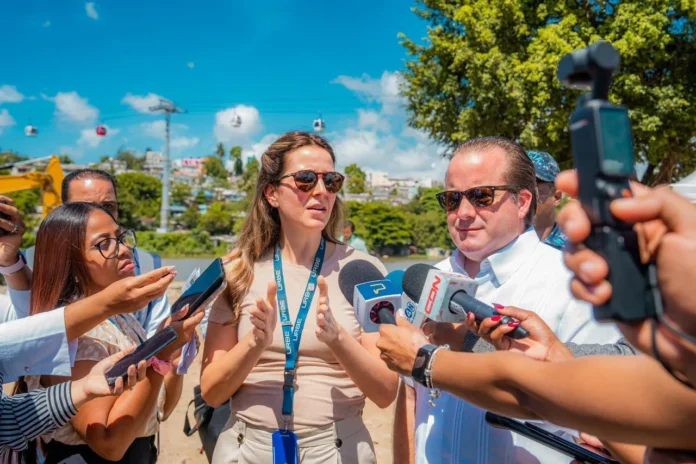 Inversión del gobierno en el río Ozama.