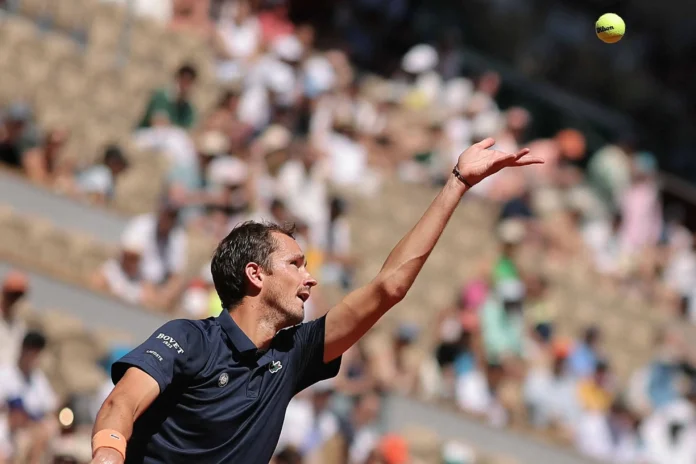 Medvedev eliminado en Roland Garros 2023.