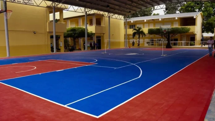 Inauguración del polideportivo en San Juan.