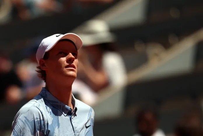 Jannik Sinner eliminado por Cerúndolo en Roland Garros