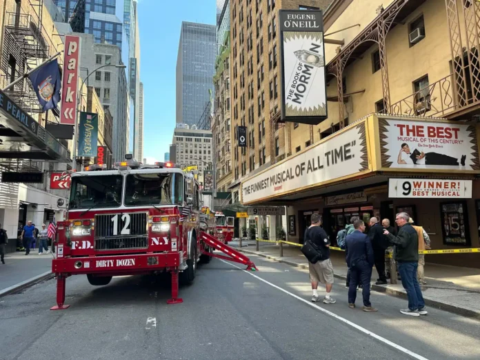 Incendio cierra teatro de Broadway temporalmente