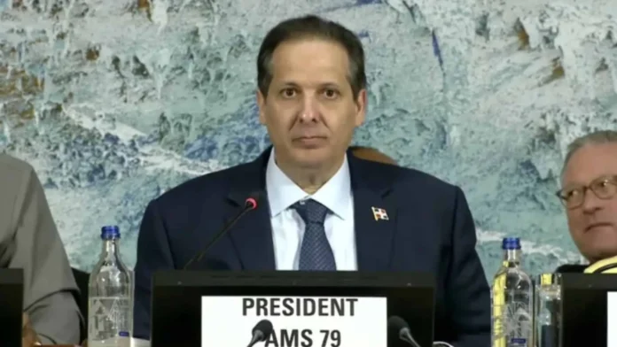 Víctor Atallah en la Asamblea Mundial de la Salud.