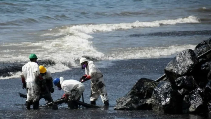 Derrame de hidrocarburos en Golfo de Paria