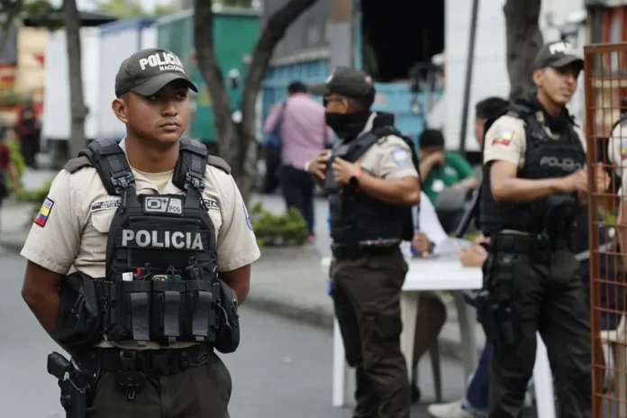 Detención de extorsionadores en Guayas, Ecuador.