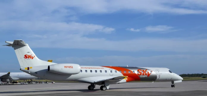 Vuelo de SKYhigh regresa por presurización.