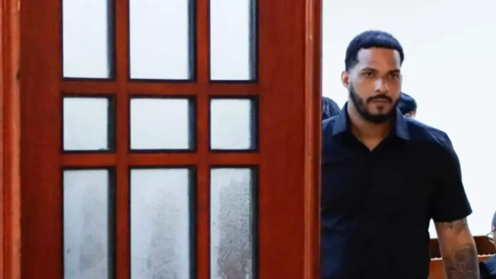 Wander Franco confiado tras juicio por abuso.