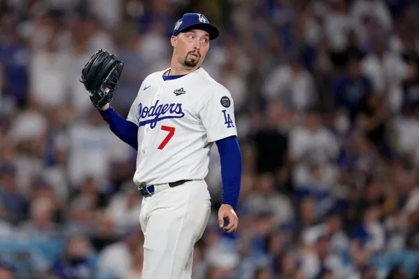 Blake Snell lesionado, pierde apertura programada.