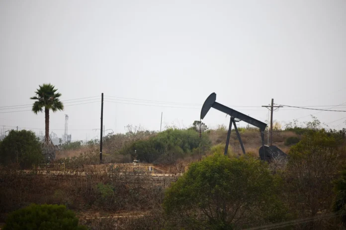 Petróleo de Texas aumenta por tensiones con Irán
