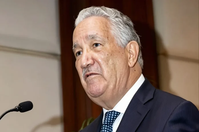 Julio Cross, nuevo inmortal del tenis de mesa.