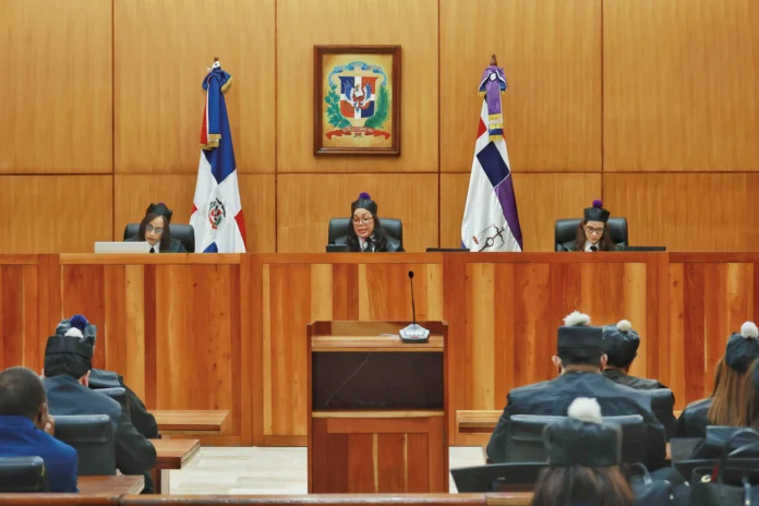 Poder Judicial pierde millones por asignaciones.