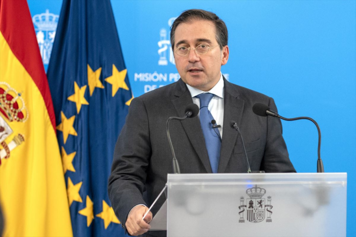 Albares pide a la UE actuar contra Israel.
