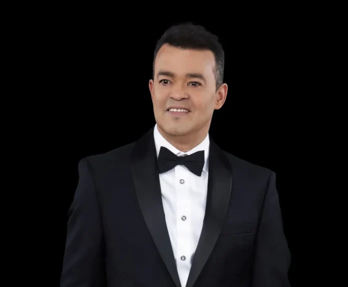Alex Bueno en cuidados intensivos por salud.