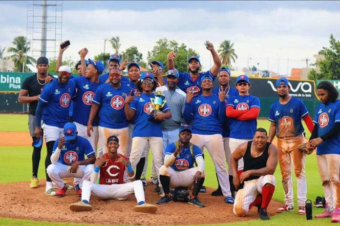 Santa Fe avanza a la final del béisbol.