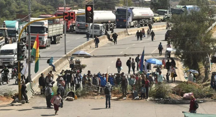 Empresarios bolivianos alertan sobre crisis económica.