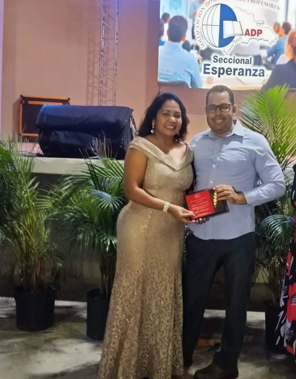 Premiación a educadores destacados en 2026.
