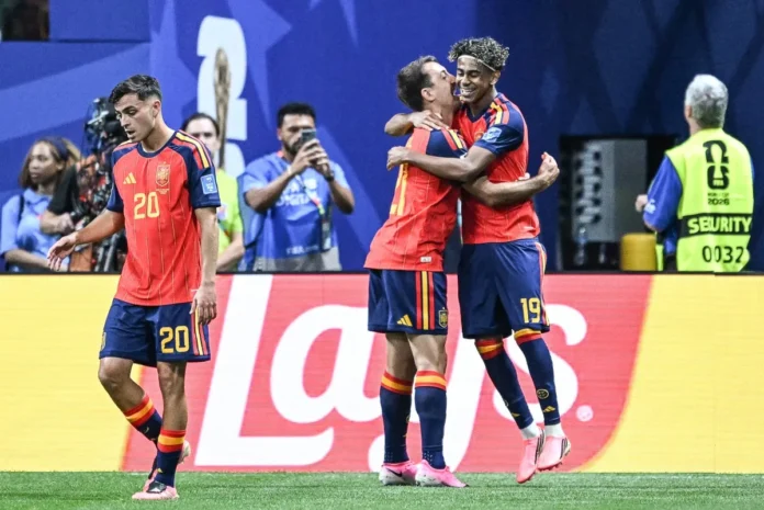 Lamine Yamal celebra su gol en Mundial.