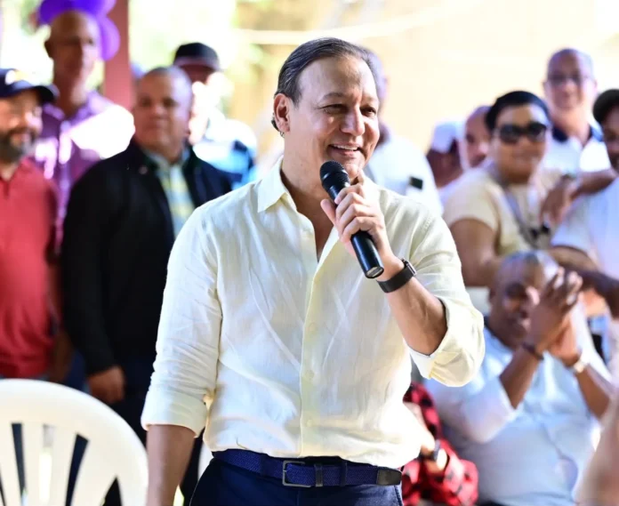 Abel Martínez exige revisión de prioridades gubernamentales.