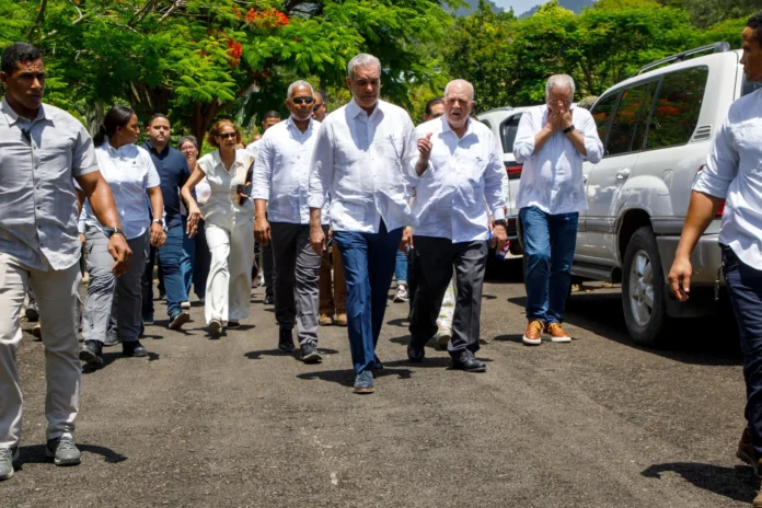 Inauguración de carretera en Santiago, Abinader.