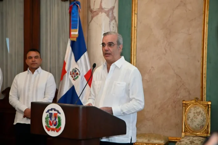 Abinader cuarto en ranking de presidentes latinoamericanos.