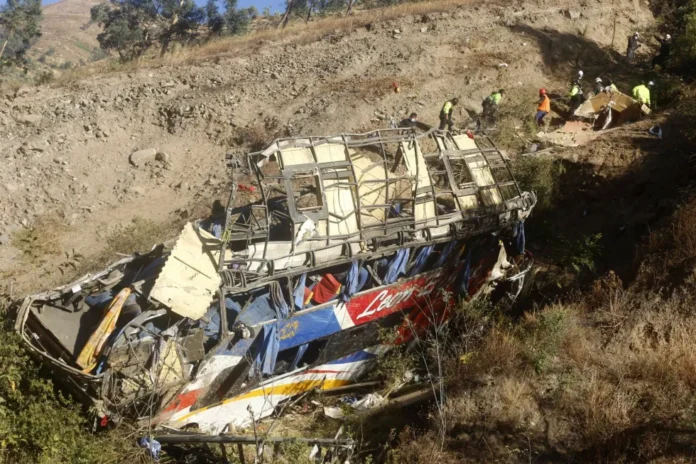 Accidente de bus en Perú con víctimas.