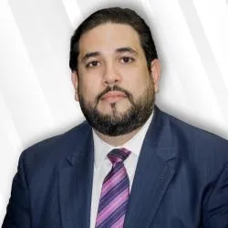 Santiago firma pacto por un futuro próspero