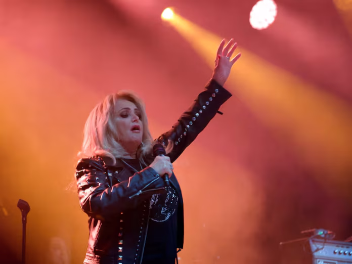 Bonnie Tyler cancela conciertos por salud.
