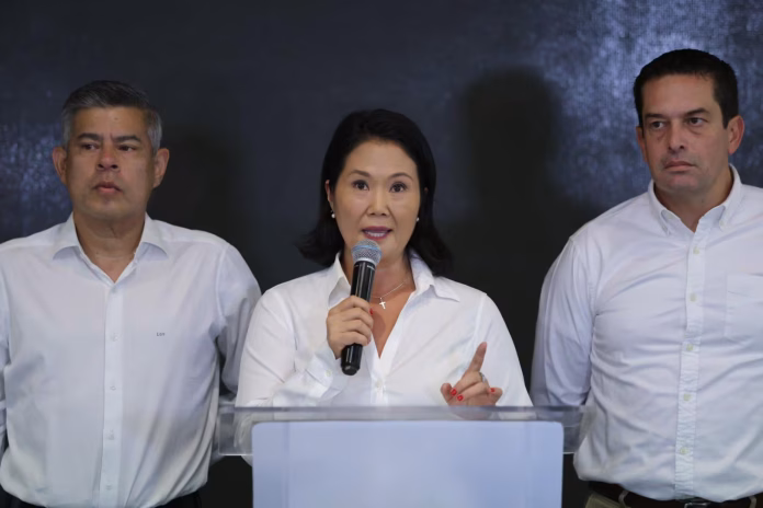 Fujimorismo defiende proceso electoral en Perú