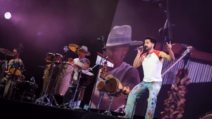 Camilo en concierto en Tenerife, España.