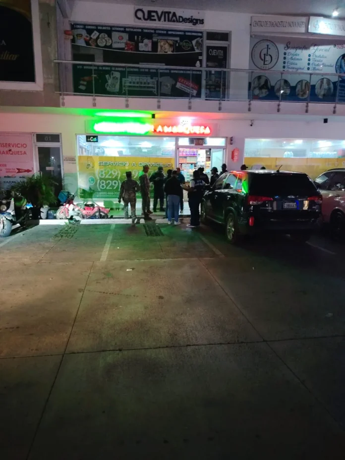 Cierre de negocios en Ciudad Juan Bosch
