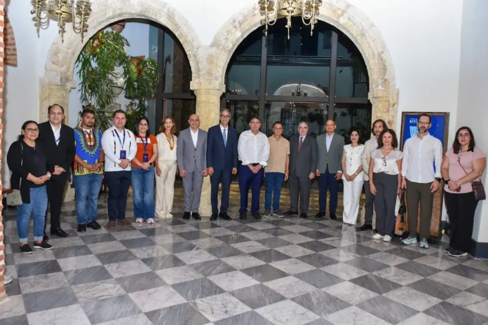 Visita de ministros centroamericanos a Casa del Cordón