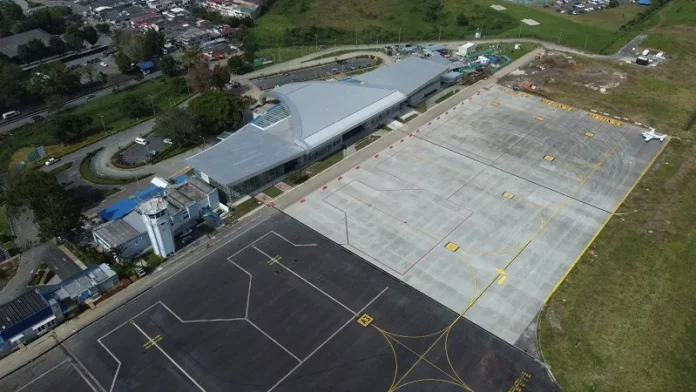 Cierre aeropuerto Popayán por ceniza volcánica.