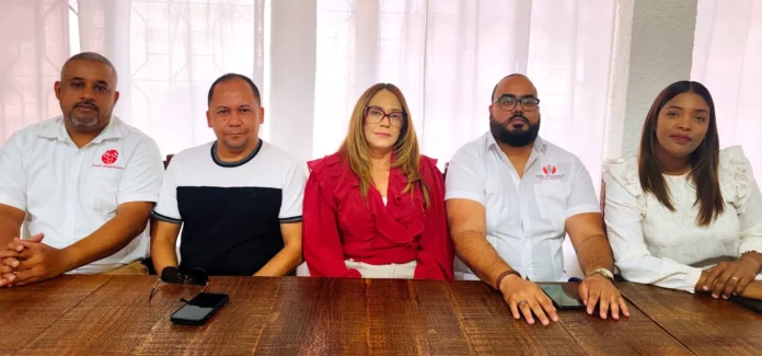 Denuncia de acoso a comunicadores en La Altagracia