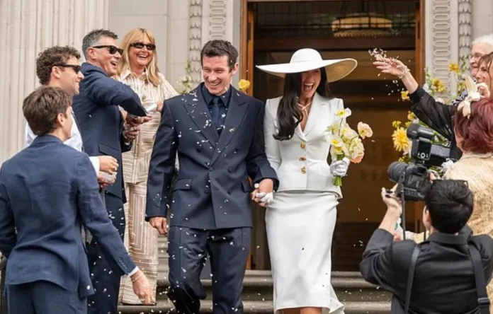 Dua Lipa y Callum Turner en su boda.