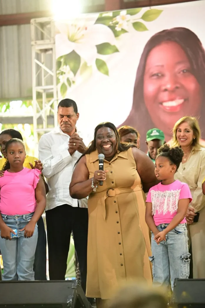 Diputada Dulce Rojas denuncia abandono en SDN.
