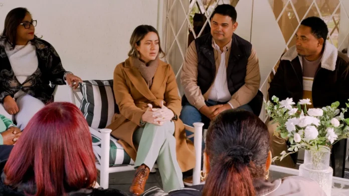 Ministra Gloria Reyes en evento en Chile.