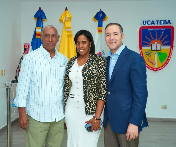 Johnny Pujols en jornada política en Barahona